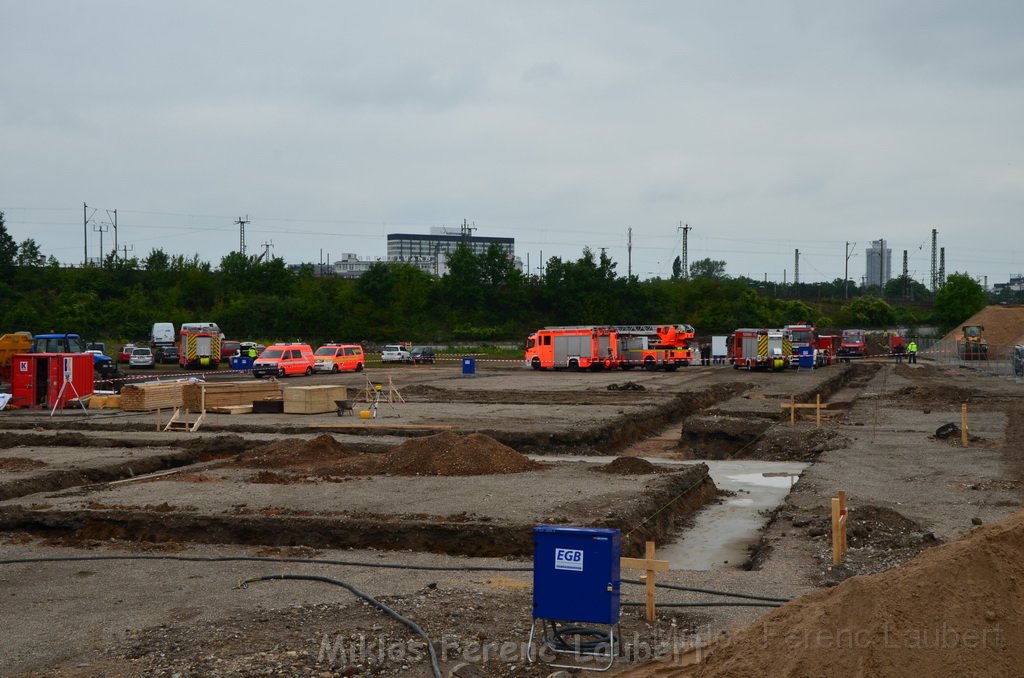 Erster Spatenstich Neues Feuerwehrzentrum Koeln Kalk Gummersbacherstr P187.JPG - Miklos Laubert